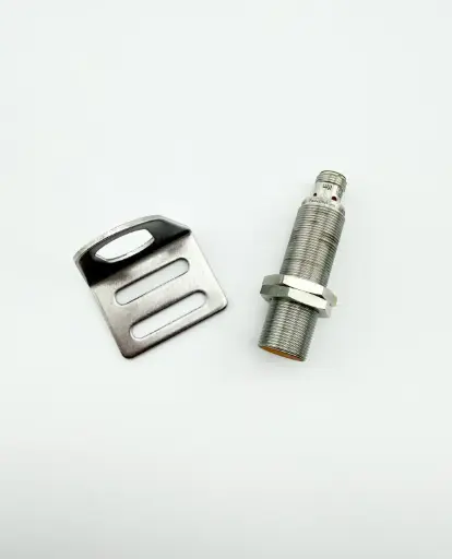 [180916L-L] 18mm Inductive Prox. Sensor - Long - L Bracket